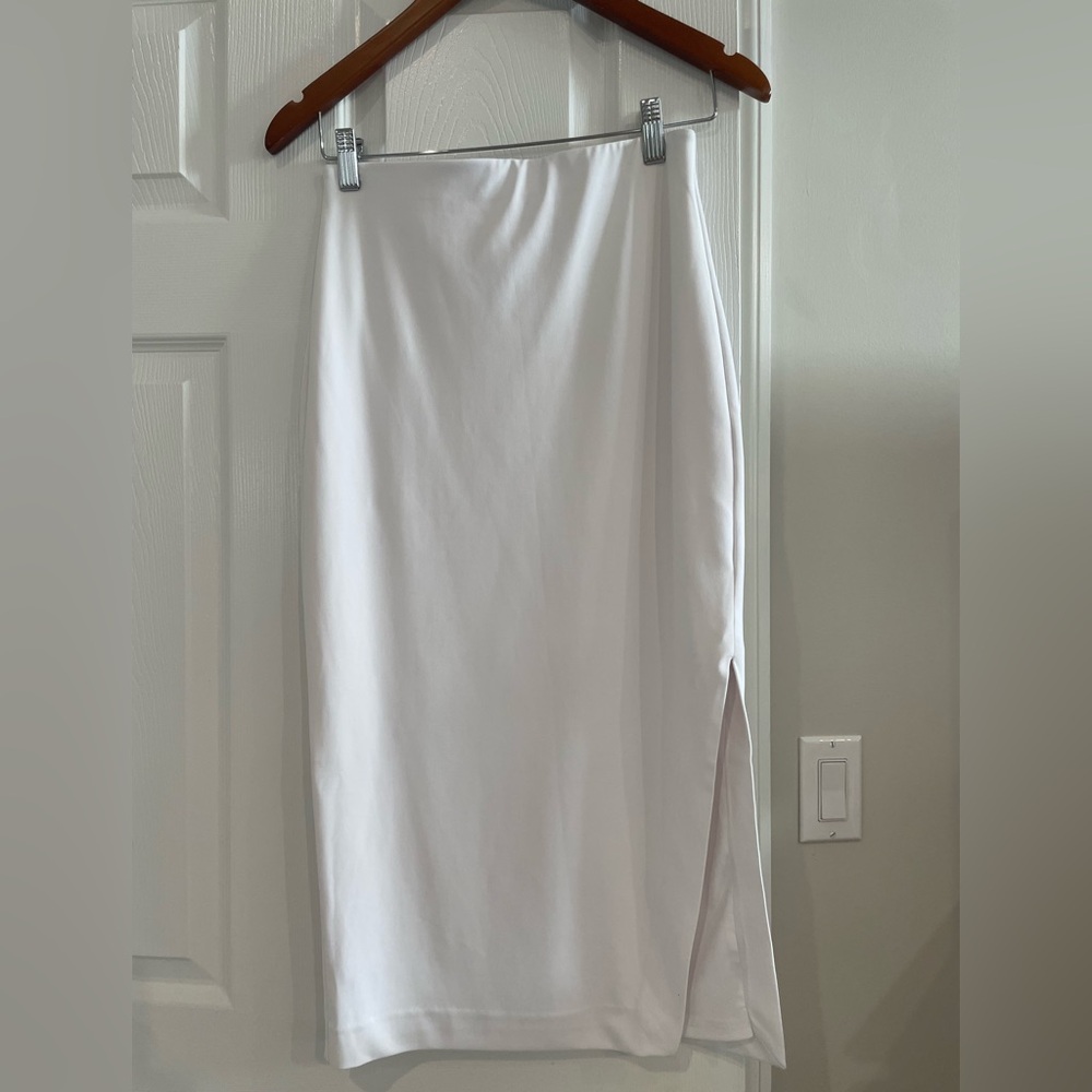 Express Body Contour Midi Skirt With Side Slit